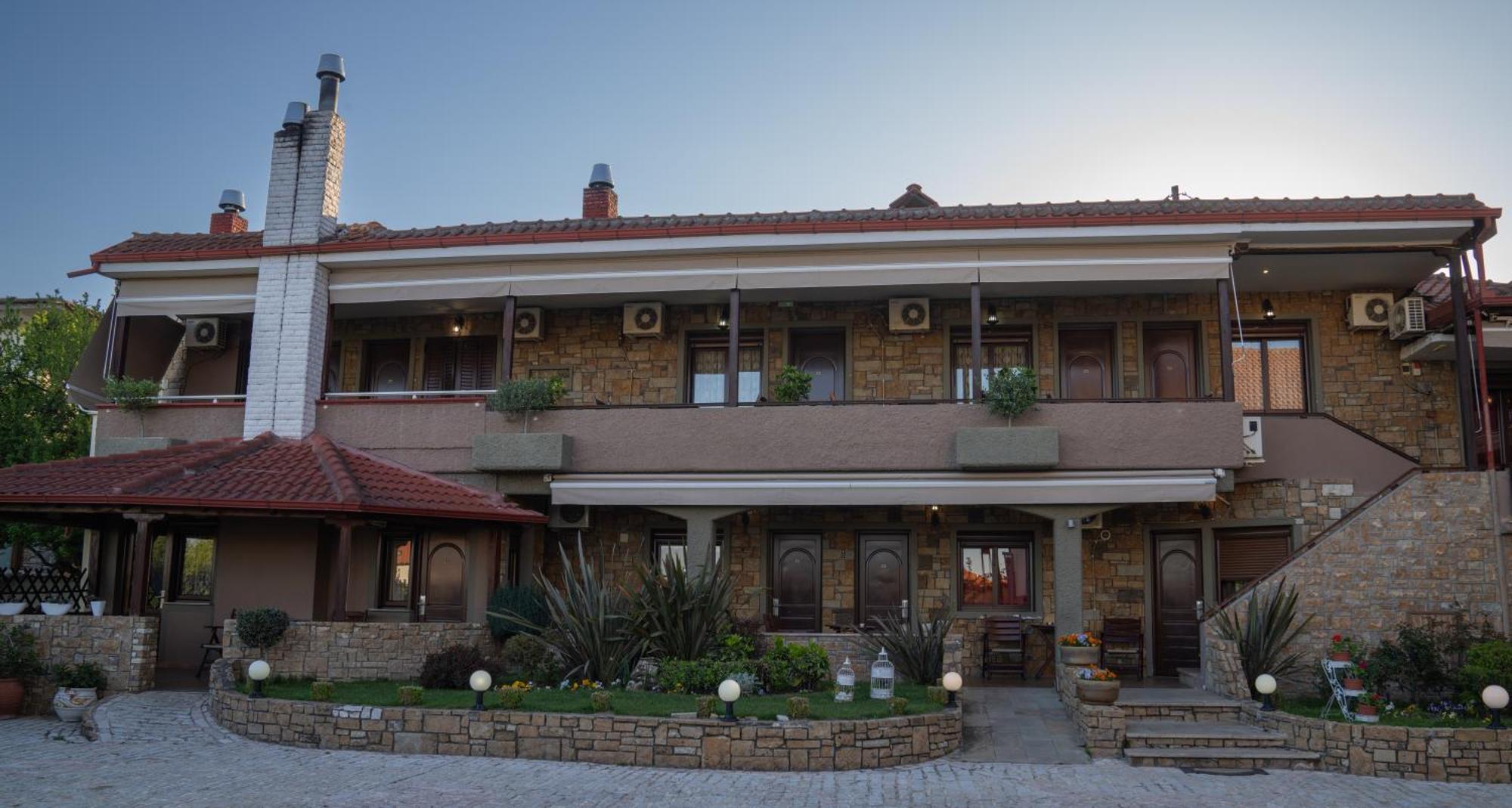 Kallinikos Guesthouse Loutraki  Exterior photo