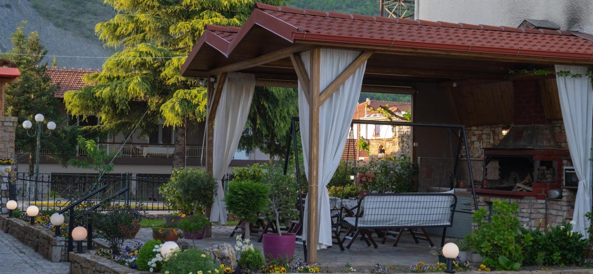 Kallinikos Guesthouse Loutraki  Exterior photo
